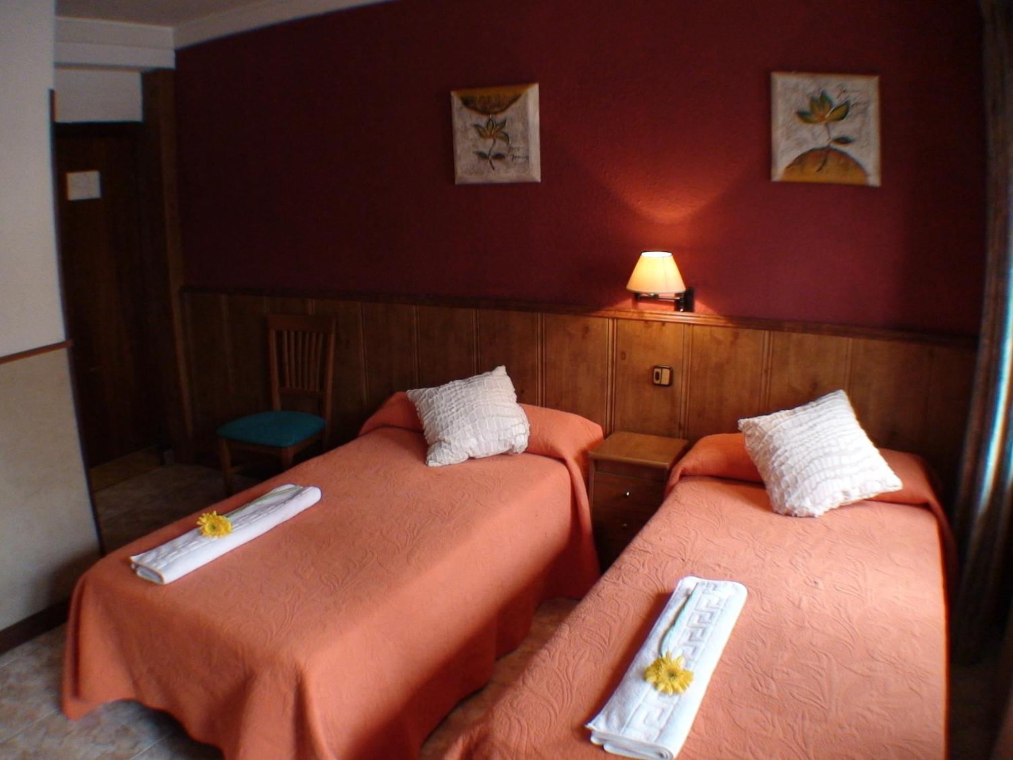 Hostal El Carmen Zaragoza Buitenkant foto
