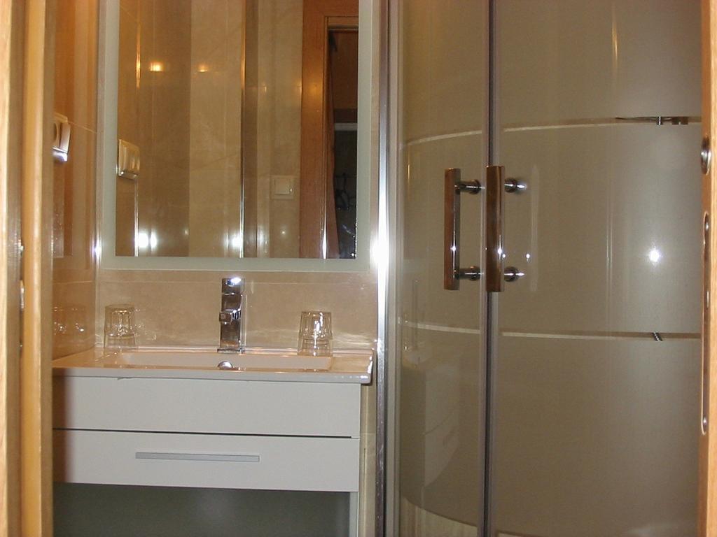 Hostal El Carmen Zaragoza Buitenkant foto