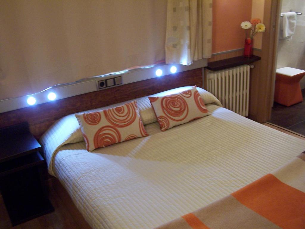 Hostal El Carmen Zaragoza Buitenkant foto