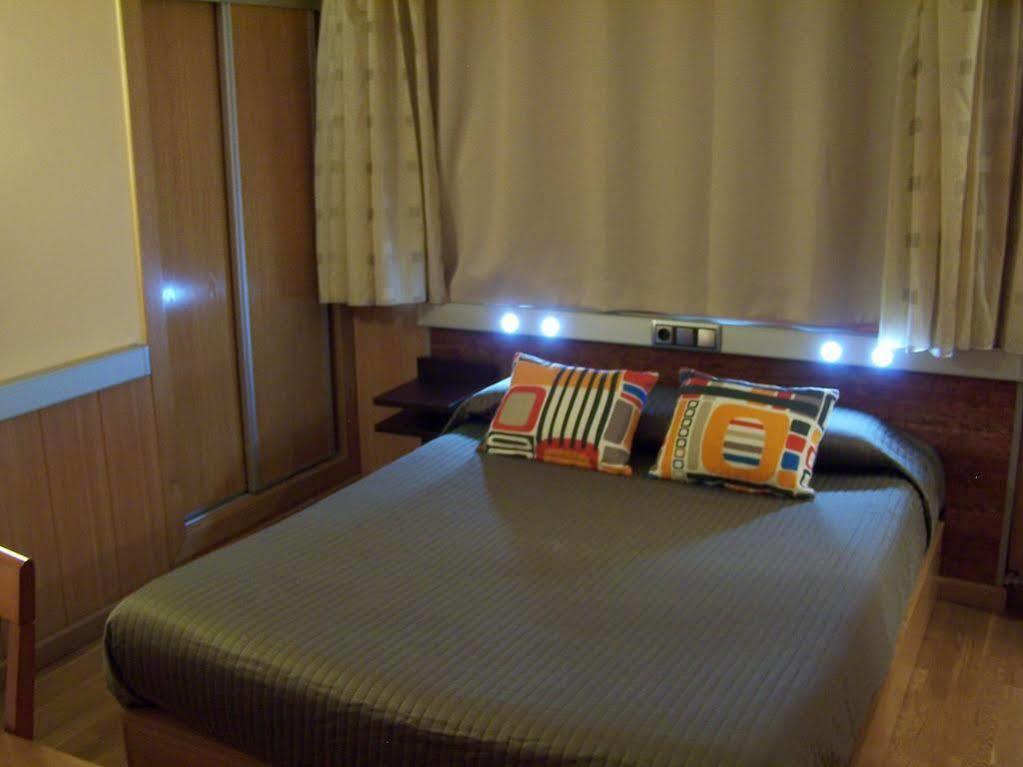 Hostal El Carmen Zaragoza Buitenkant foto